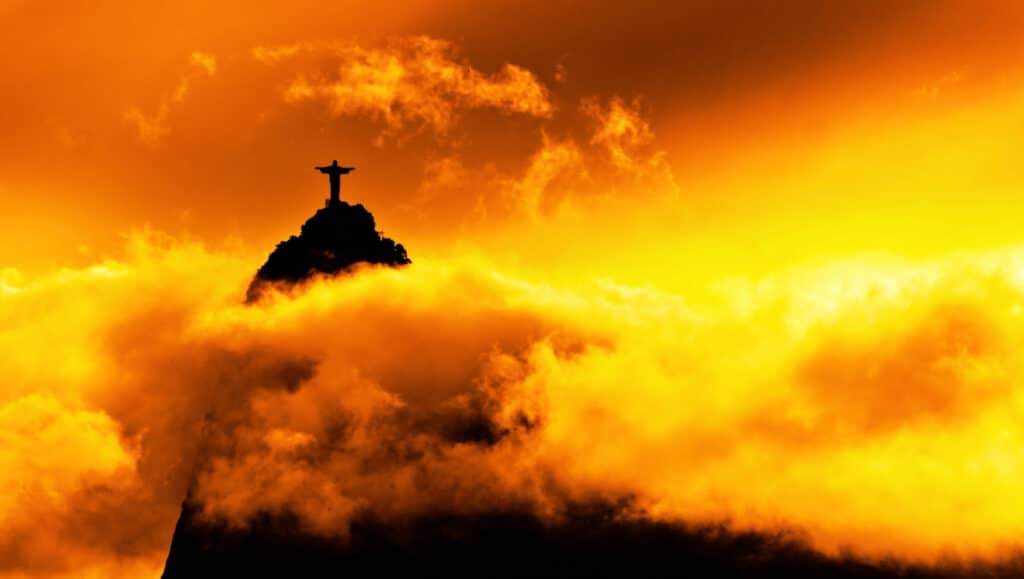 Lo, He Comes with Clouds Descending