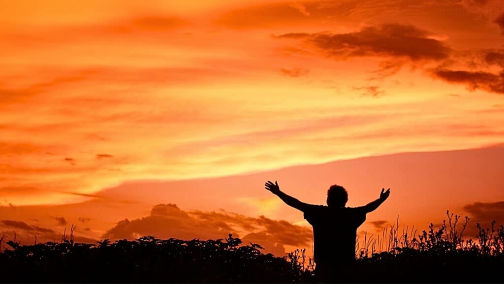 Praise against Sky for Canticles